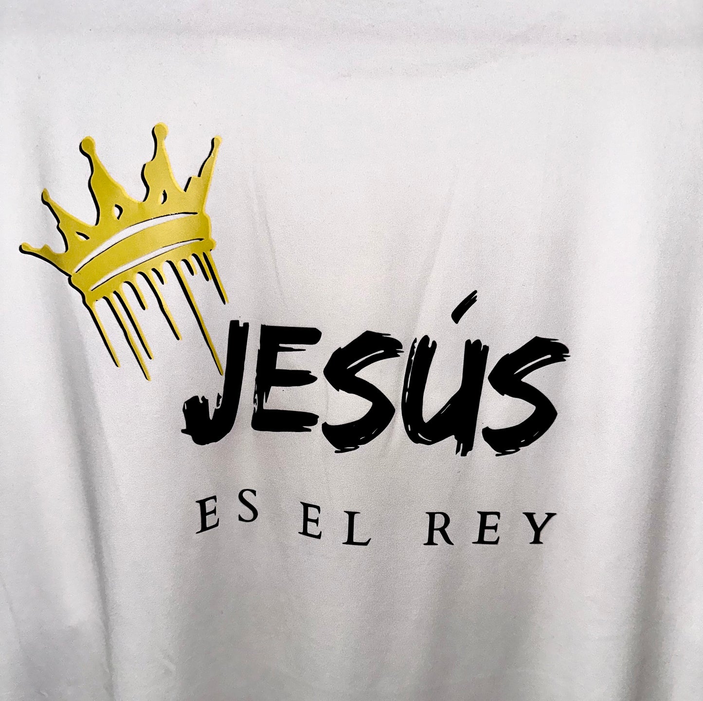 JESÚS ES EL REY T-SHIRT