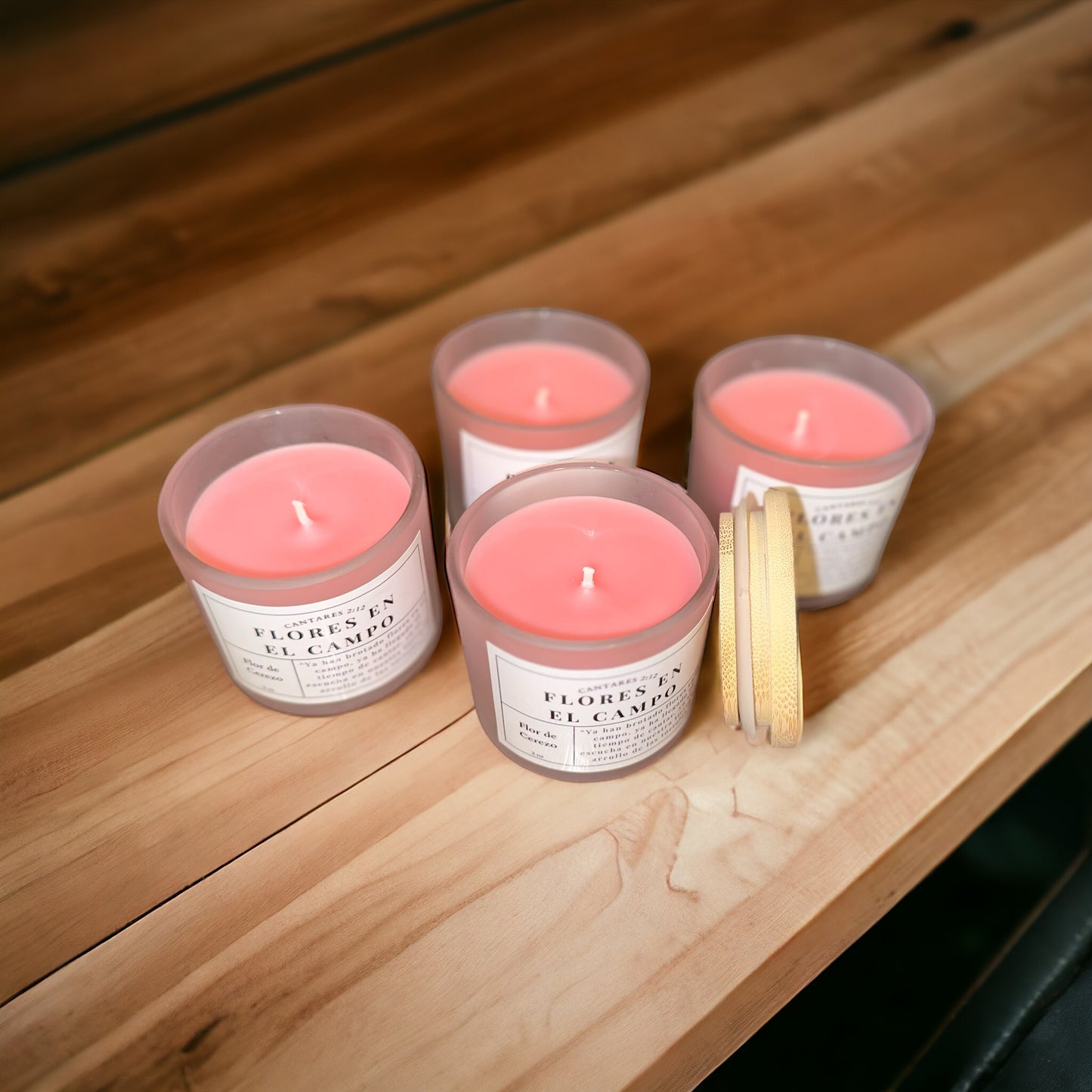 FLORES EN EL CAMPO CANDLE